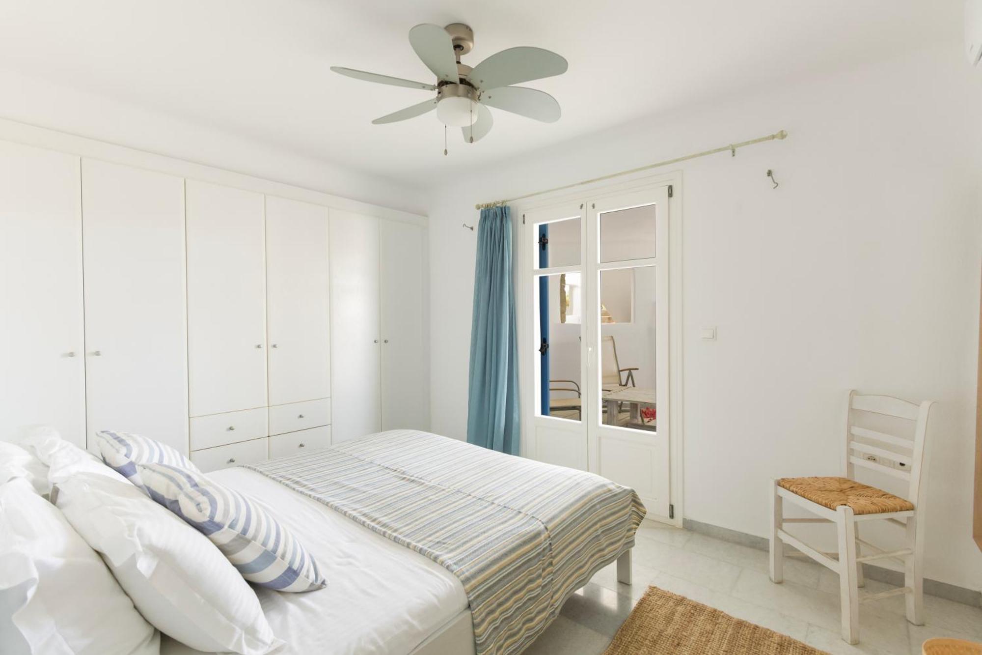 Vakantiehuis Pergola Paros Cycladic House By The Sea+pool
